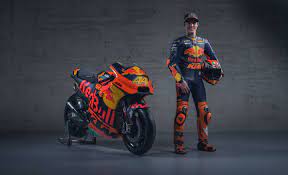 Motogp bikes are out under extreme conditions during races. Ktm To Sell Two Factory Motogp Bikes To The Public At 340 000 Each