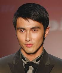 Men How Do I Choose A Hairstyle That S Right For Me Asian Men Hairstyle Haircut For Big Forehead Cool Hairstyles For Men