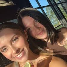 Maddie Hampton (madzz1)