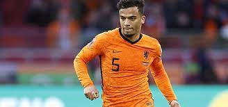 Voor nederlanders die alles willen weten over wonen, werken en reizen in het buitenland. Ajax En Az Krijgen Transfernieuws Over Owen Wijndal