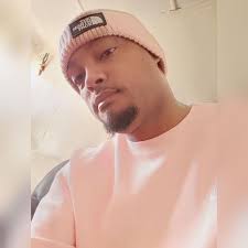 Wayne Sauls's Instagram, Twitter & Facebook