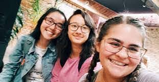 Kara Schueler's Instagram, Twitter & Facebook