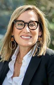 Judith Breslin's Instagram, Twitter & Facebook