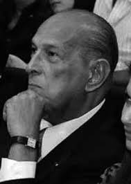 Poups Maximo Social Media Agency