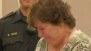 Grandmother chopped up husband and carried him around in her handbag