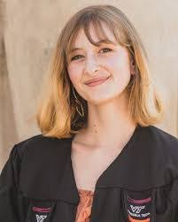 Julie Jackson's Instagram, Twitter & Facebook