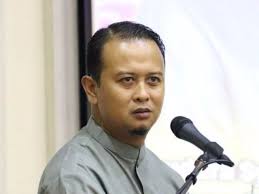 Beliau terkenal dengan rancangan televisyen keagamaanya yang kebanyakkannya disiarkan di tv alhijrah. Syamsul Debat Beri Keterangan Yayasan Dakwah Islamiah Malaysia