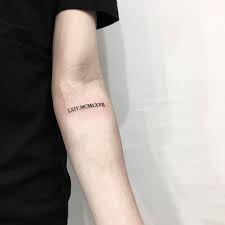 We have included several aesthetic minimal tattoo designs here. 10 Minimalist Tattoo Designs From Korea 2021 Styleup