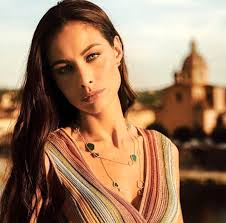 Marica pellegrinelli è una delle modelle più richieste del momento. Marica Pellegrinelli Al Concerto Di Eros Ramazzotti Dopo La Separazione