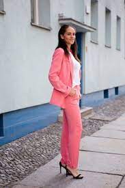 Devenez membre pour la livraison gratuite et illimitée. Tailleur Pantalon Femme