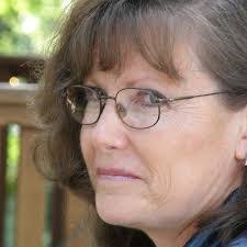 Nina Gayheart's Instagram, Twitter & Facebook