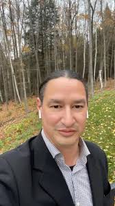 How do you say 'horse' in Ojibwe?