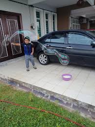 The secret to giant bubbles is the recipe. Buat Sendiri Giant Bubble Beli Di Kedai Sikit Mahal Ibu Ini Kongsi Cara Buat Giant Bubble Dirumah Pa Ma