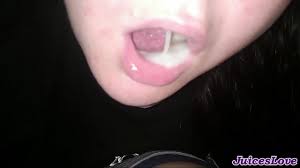 Cum swallowing amateur