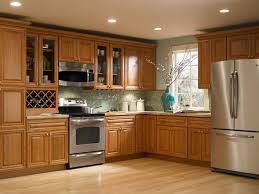 ¿porqué elegir una cocina blanca? Mueble De Cocina Personalizado Con Madera Color Natural Muebles De Cocina Cocina Madera Diseno Muebles De Cocina