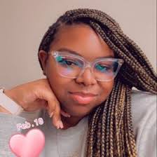 Danielle Squire (danielleeee15)