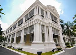 Galeri diraja sultan abdülaziz ) bir galeri klang i̇lçesi , selangor , malezya. Discover Klang Tourism Selangor