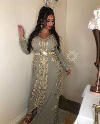 Voici pour vous une galerie de 60 tenues élégantes et raffinées qui vous apporteront l'inspiration nécessaire pour. Epingle Sur Mode Musulmane