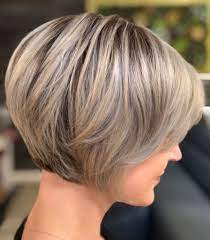 Woman S Adrenaline Is Pumping When Thief Tries To Steal Her Car And She Jumps On The Hood Bobs For Thin Hair Short Hair With Layers Short Bob Hairstyles