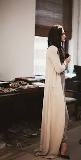Long Cardigan I Wouldn T Enjoy Such A Beautiful Cardigan Dragging Around On The Ground But This Outfit Is Perfect Fashion Style Street Style