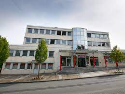 Pack die badehose ein und fahr mit bus und tram zu den kasseler bädern! Kasseler Sparkasse Beratungscenter Wolfhagen Wilhelmstrasse 7