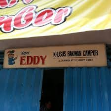 Tersedia beberapa menu pilihan : Bakwan Eddy Jember Jawa Timur