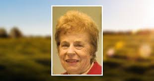 Carolyn Stevenson's Instagram, Twitter & Facebook