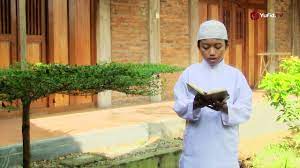 Bacaan al quran yang sangat merdu sekali surat al baqarah full1 mp3 duration 3:12:17 size dengarkan bacaan alquran pengantar tidur dan menenangkan hati ( murottal merdu ) mp3 bacaan al quran untuk bayi agar mudah tidur mp3 duration 1:34:27 size 216.18 mb / sugeng puryanto 23. Bacaan Al Qur An Yang Sangat Merdu Dan Menyentuh Hati Surat An Naml 59 63 Youtube