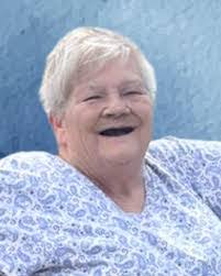 Sandra Nell's Instagram, Twitter & Facebook