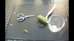 Faire Un Pompon Avec Une Fourchette To Make A Pompom With A Fork Youtube