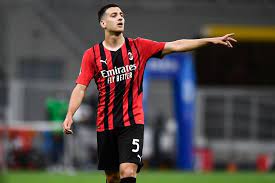 Diogo dalot was the final acquisition of the 2020 summer transfer window. Milan Posts On Twitter Skysport Diogo Dalot Is Close To Staying At Acmilan Next Season The Operation Is Almost Closed With Manchesterunited Only One Small Detail Remains To Be Settled To