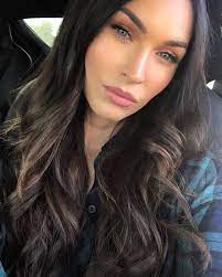 Колсон бэйкер и меган фокс. Megan Foks Publichno Priznalas V Lyubvi Novomu Bojfrendu Cosmo Com Ua