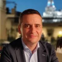 8 "Albert Capilla" profiles