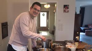 Leberknödelsuppe mit pfandl (eine art pfannkuchen mit steif geschlagenem eiweiß) hauptspeise: Perfektes Dinner Aus Nurnberg Frankische Runde Inklusive Olympiasieger Kalchreuth Nurnberg Nordbayern