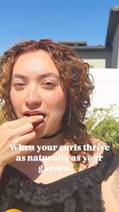 Because great hair shouldn't require a complicated routine. Just curls that  look good, feel good, and let you get back to enjoying your day.