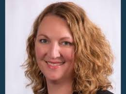 Deputy mayor Lori Bays