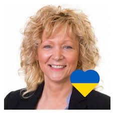 HelloMyNameIsMichelle (Blue Sky) (@PillingMichelle)