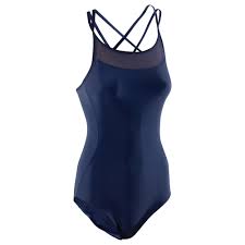 Parfaitement ajusté, ce justaucorps de danse classique à manches voilées et décolleté dans le dos vous offre grâce et féminité. Justaucorps Et Tenue De Danse Classique Femme Decathlon