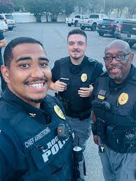 Dawn Damron's Instagram, Twitter & Facebook