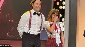 Programahoy así se puso la gran final de las estrellas bailan en hoy desde muy tempranito, la emisión del viernes 25 de junio estuvo dedicada al reality en donde las parejas finalistas fueron las conformadas por andrea escalona y pablo montero, raúl coronado y ximena córdoba, michelle vieth y silverio, lambda garcía y mariana. Video Andrea Escalona Y Moi Munoz Sorprenden Al Jurado De Las Estrellas Bailan En Hoy Puro Show