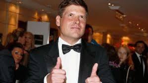So wolle ullrich seine freundin elisabeth sehen und sich um seine finca kümmern, in die offenbar mehrfach eingebrochen. Jan Ullrich Drama Sie War Die Letzte Frau An Seiner Seite Promiflash De