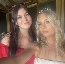 Family doctor recommendations with a holistic approach