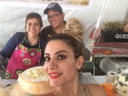 Desde Cholula y la feria del queso plabas en Tonanzintla #genteChida que se  toma la foto y forma parte de mis mejores recuerdos.