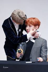 Blätter kpop bts lomo photocard/fotokarten, bangtan boys jungkook,jimin,v. Bts S J Hope Once Got Angry At Jimin And It Ended Up Just Making Him Laugh Kissasian