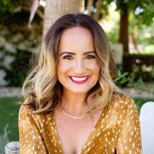 Muriel Foley's Instagram, Twitter & Facebook