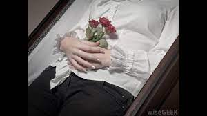 This video shows beautiful women in their funeral caskets! Pin On Hauntingly Beautiful Graves Graveyards