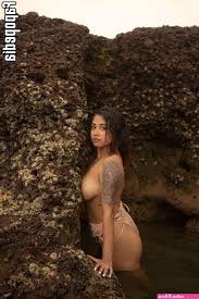 yajnaseni naked - Sexy photos