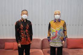 Jun 19, 2021 · facebook messenger twitter whatsapp email print previous article ismail sabri: Vivian Balakrishnan With Senior Minister Ismail Sabri Yaakob Photo Credit Media Dsis Facebook