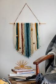 Emma the keen diy'er from a beautiful mess shares how she styled this cute corner here. How To Make An Easy Diy Yarn Wall Hanging Hgtv