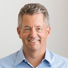 nLIGHT CEO And Leadership: Executives and Demographics